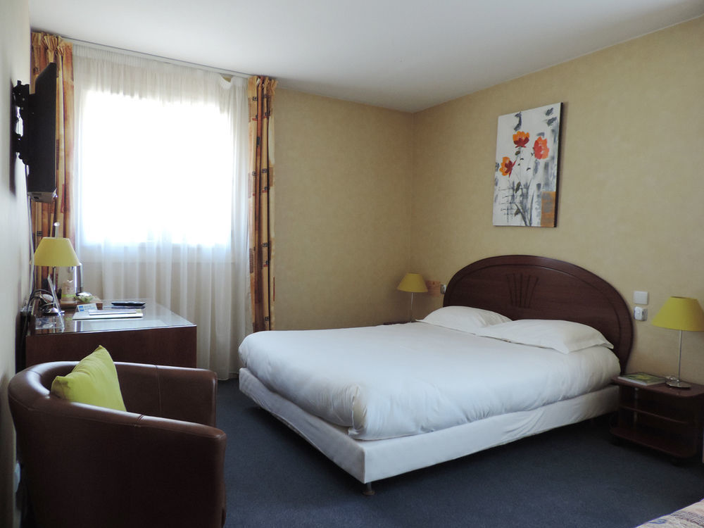 Auv'Hotel Mauriac  Εξωτερικό φωτογραφία